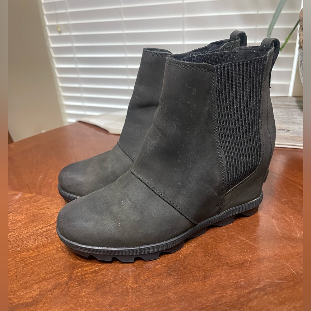 Sorel Joan of Arctic Chelsea Wedge Bootie Leather Waterproof